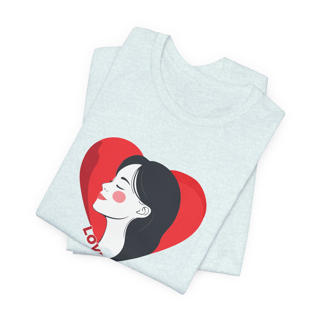 T-Shirt Retro Woman in Heart 'Love' Graphic Tee