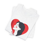 T-Shirt Retro Woman in Heart 'Love' Graphic Tee