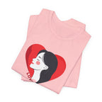T-Shirt Retro Woman in Heart 'Love' Graphic Tee